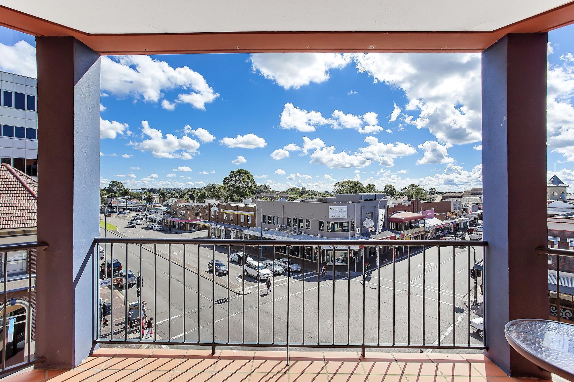 Boulevard On Beaumont Newcastle Exterior foto